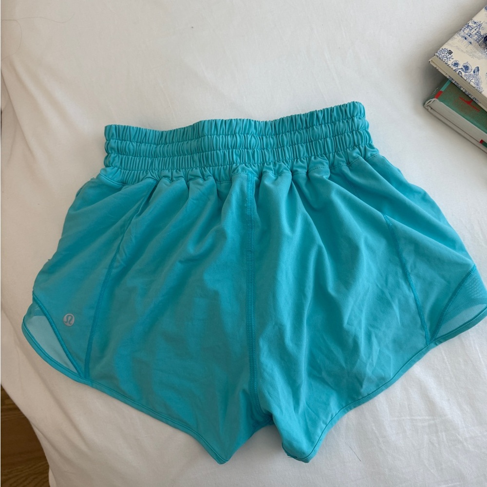 lululemon high rise hotty hot shorts - Picture 2 of 2